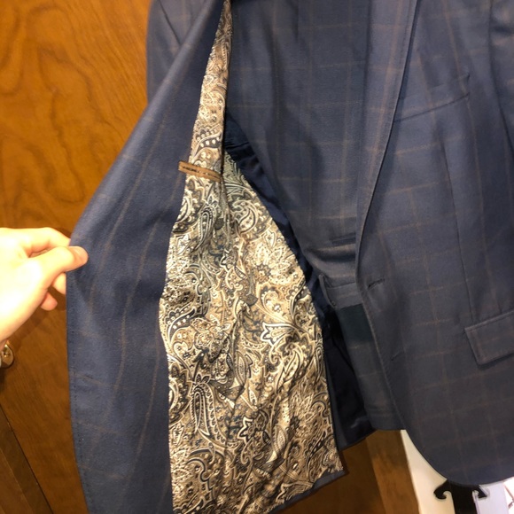 Sarar Interview suit (Jacket & Pants) - Picture 3 of 8